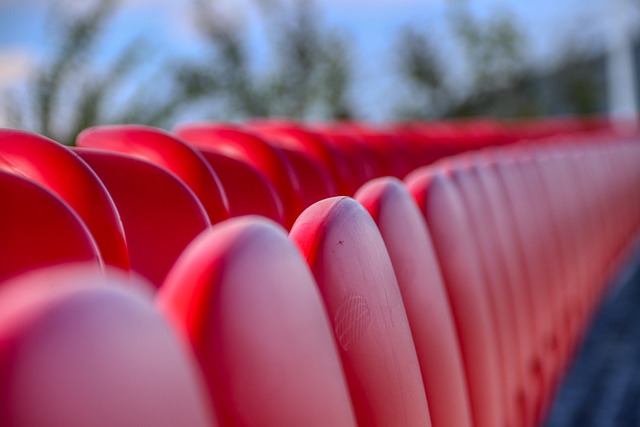 间的亮眼成 间的亮眼成